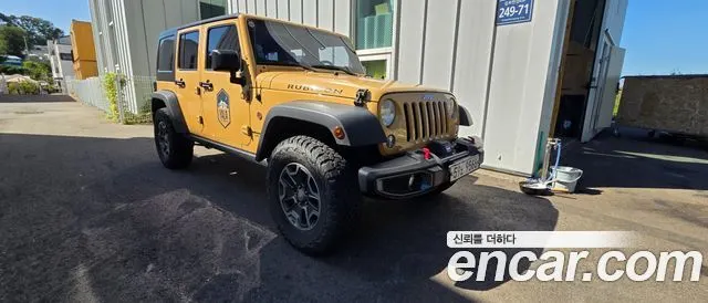 JEEP WRANGLER 2014 — 184 000 км, жёлтый, Корея — под ключ — фото 1