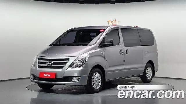 HYUNDAI GRAND STAREX 2017