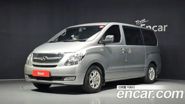 HYUNDAI GRAND STAREX 2013
