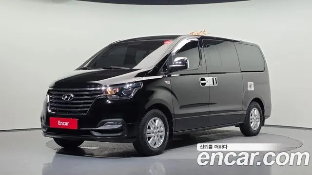 HYUNDAI GRAND STAREX 2018