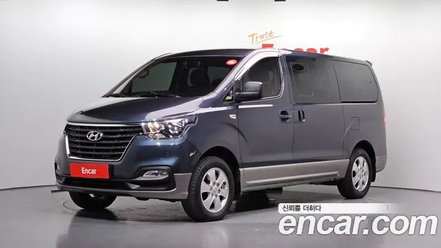 HYUNDAI GRAND STAREX 2019