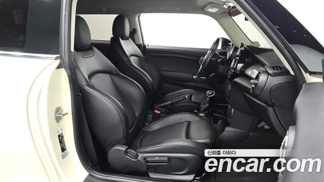 MINI COOPER 2018 — 75 563 км, белый-перламутр, Корея — под ключ — фото 11