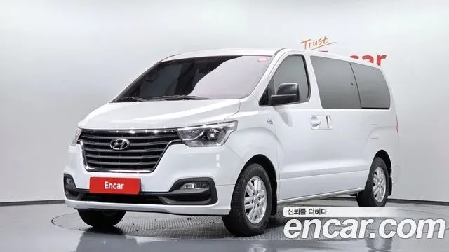 HYUNDAI GRAND STAREX 2021