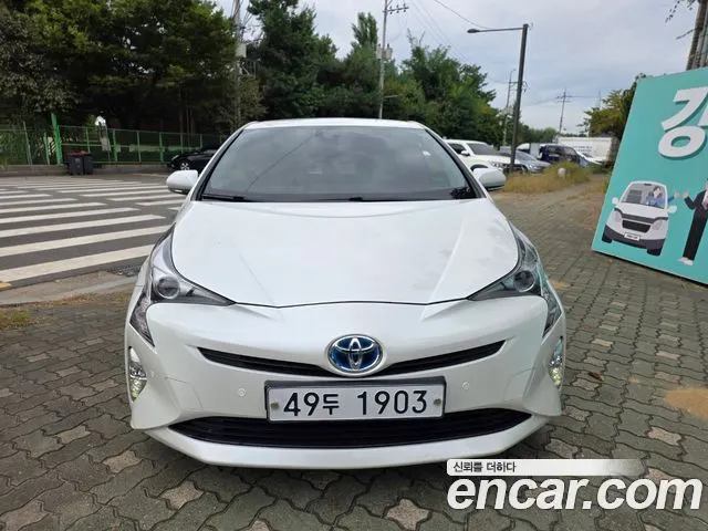 TOYOTA PRIUS 2018