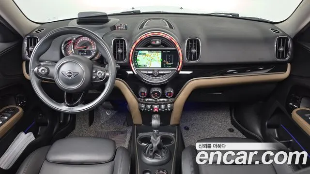 MINI COOPER COUNTRYMAN 2018 — 66 920 км, белый, Корея — под ключ — фото 7