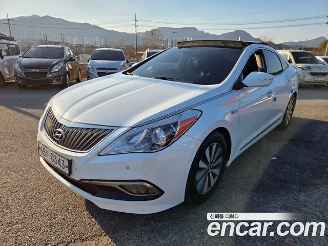 HYUNDAI GRANDEUR HYBRID 2016