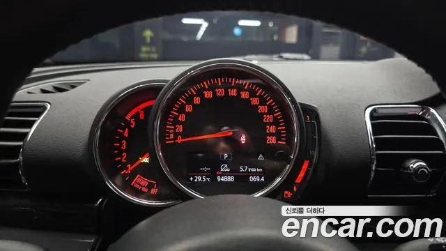 MINI COOPER D CLUBMAN 2021 — 94 888 км, белый-перламутр, Корея — под ключ — фото 8