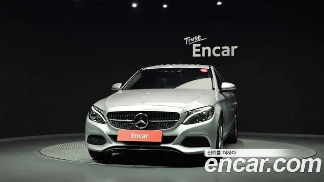 MERCEDES-BENZ C-CLASS W205 2017 — 127 542 км, серебристо-серый, Корея — под ключ — фото 3
