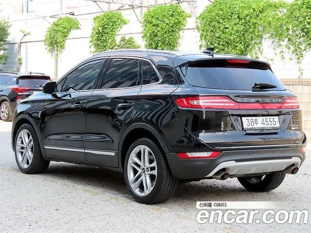 LINCOLN MKC 2018 — 96 696 км, чёрный, Корея — под ключ — фото 3