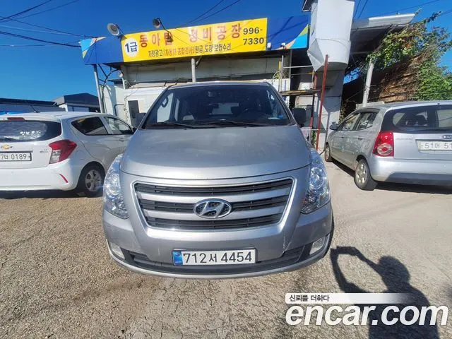 HYUNDAI GRAND STAREX 2018
