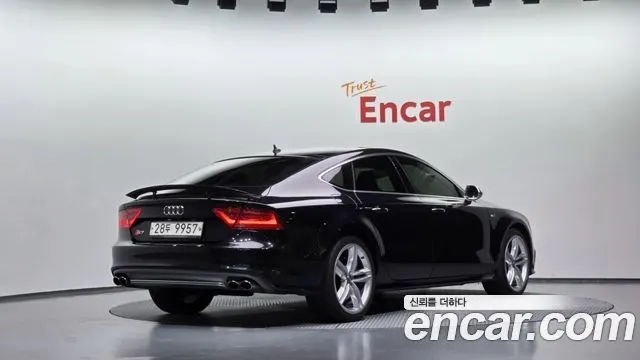 AUDI S7 2015