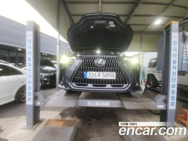 LEXUS NX350H 2024 — 32 579 км, серебристо-серый, Корея — под ключ — фото 8