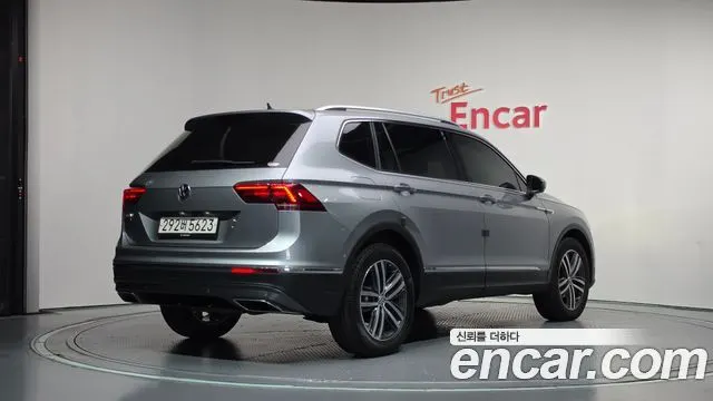 VOLKSWAGEN TIGUAN ALLSPACE 2020 — 83 559 км, серебристо-серый, Корея — под ключ — фото 2