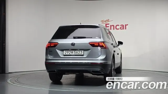 VOLKSWAGEN TIGUAN ALLSPACE 2020 — 83 559 км, серебристо-серый, Корея — под ключ — фото 4