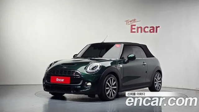 MINI COOPER S CONVERTIBLE 2018 — 38 981 км, зелёный, Корея — под ключ — фото 1