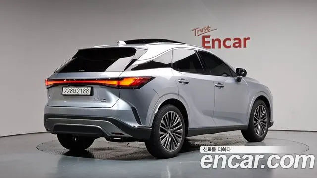 LEXUS RX350H 2025 — 16 608 км, серебристо-серый, Корея — под ключ — фото 1