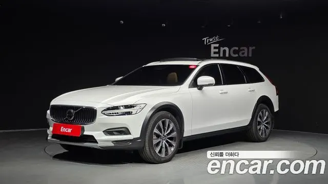 VOLVO V90 CROSS COUNTRY 2024