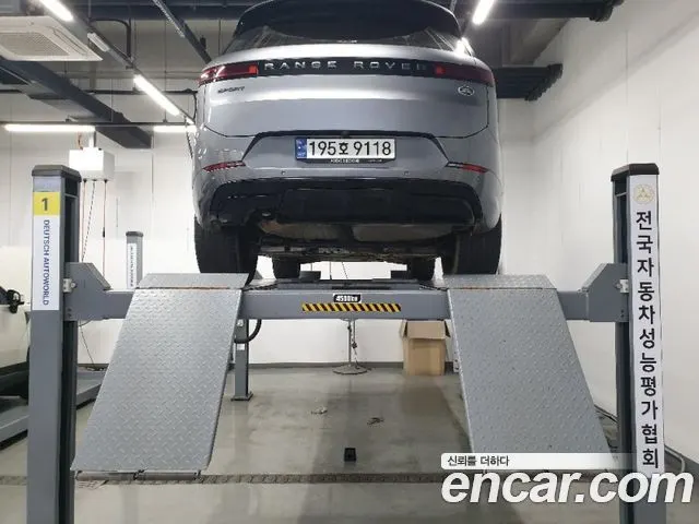 LAND ROVER RANGE ROVER SPORT 2023 — 74 769 км, серебристо-серый, Корея — под ключ — фото 2