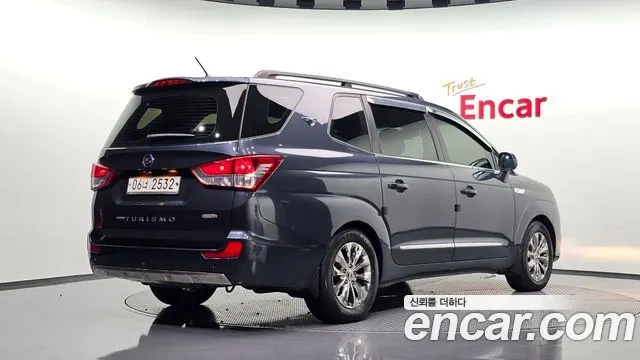 KGM KORANDO TURISMO 2018