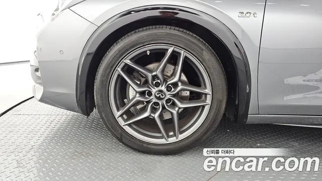 INFINITI Q30 2017 — 73 026 км, серый, Корея — под ключ — фото 5
