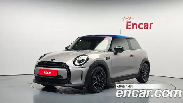 MINI COOPER 2022 — 22 210 км, светло-золотистый, Корея — под ключ — фото 1
