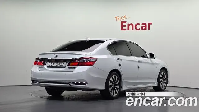 HONDA ACCORD 2017 — 83 749 км, белый, Корея — под ключ — фото 2