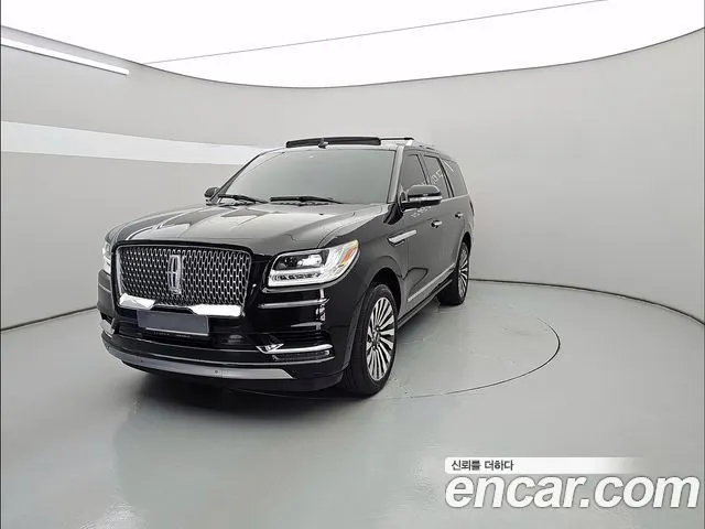 LINCOLN NAVIGATOR 2021
