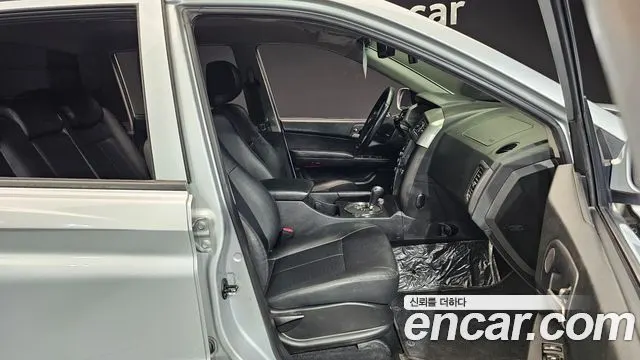 KGM KORANDO SPORTS 2018 — 88 549 км, серебристо-серый, Корея — под ключ — фото 11