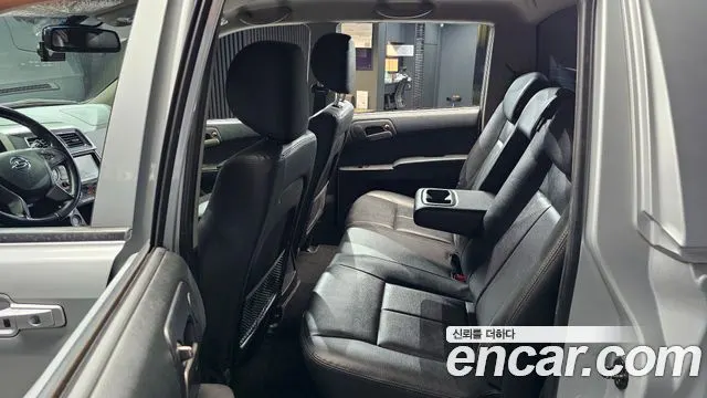 KGM KORANDO SPORTS 2018 — 88 549 км, серебристо-серый, Корея — под ключ — фото 12