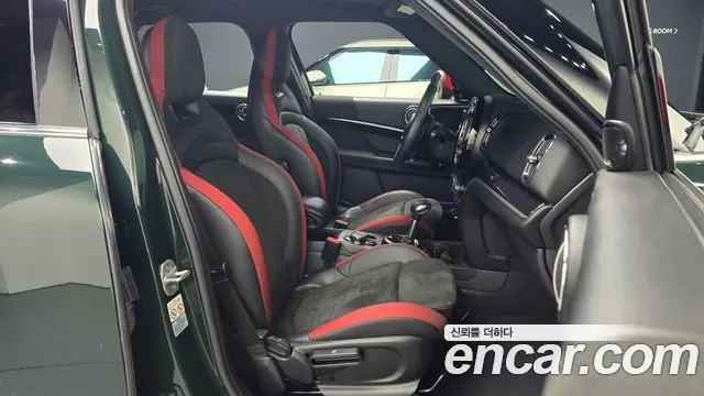 MINI COOPER S COUNTRYMAN 2019 — 84 963 км, тёмно-зелёный, Корея — под ключ — фото 10