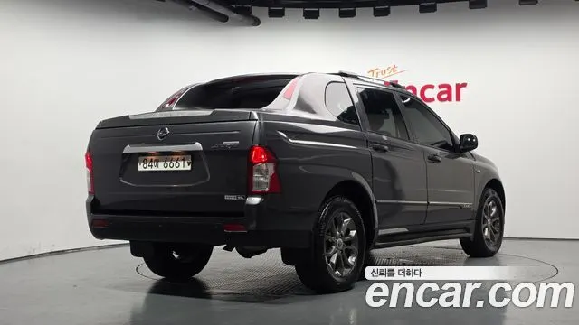KGM KORANDO SPORTS 2015 — 101 730 км, серый, Корея — под ключ — фото 2