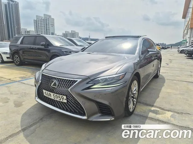 LEXUS LS500 2018