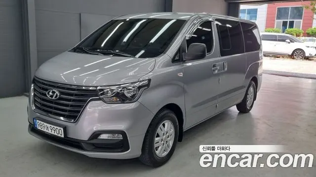 HYUNDAI GRAND STAREX 2021