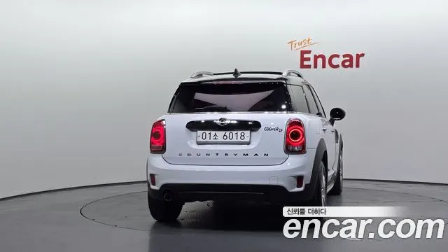 MINI COOPER D COUNTRYMAN 2017 — 83 990 км, белый, Корея — под ключ — фото 4