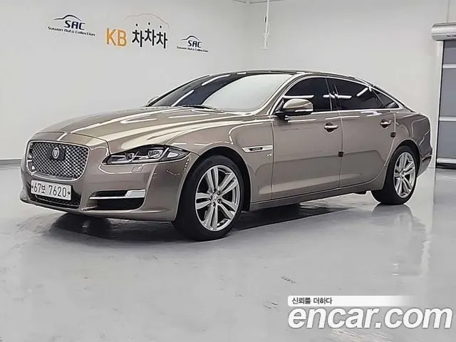 JAGUAR XJ 2017 — 170 508 км, светло-золотистый, Корея — под ключ — фото 11