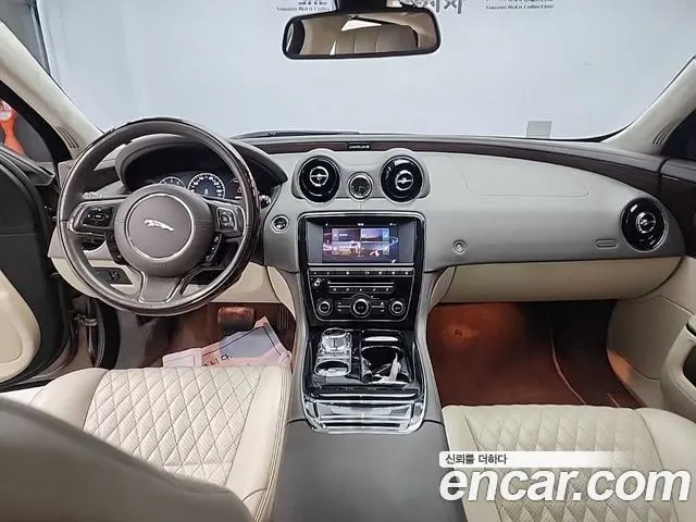 JAGUAR XJ 2017 — 170 508 км, светло-золотистый, Корея — под ключ — фото 7
