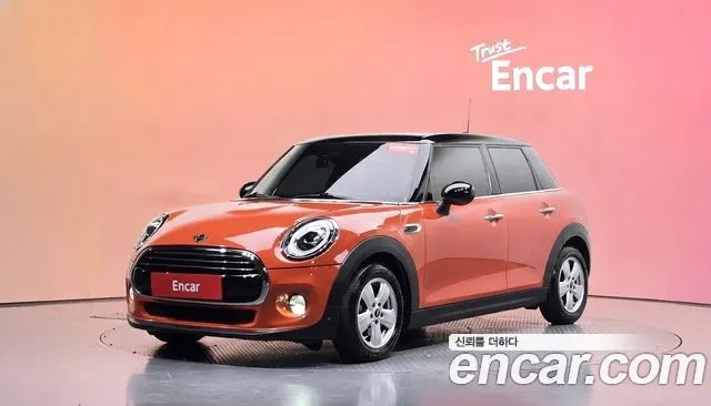 MINI COOPER 2019 — 64 690 км, оранжевый, Корея — под ключ — фото 2