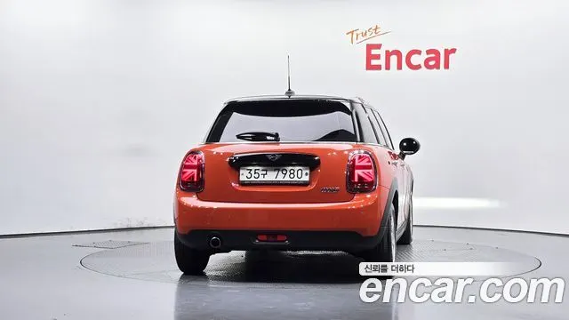 MINI COOPER 2019 — 64 690 км, оранжевый, Корея — под ключ — фото 4