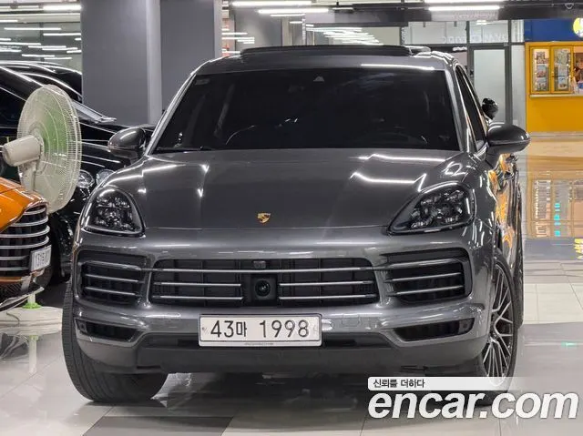 PORSCHE CAYENNE 2019 — 28 700 км, серый, Корея — под ключ — фото 1