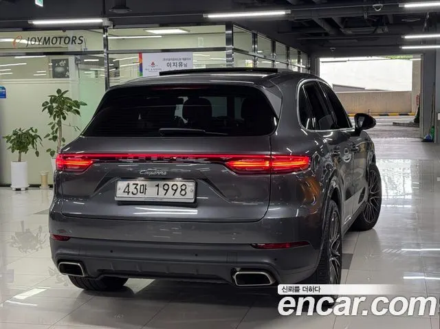 PORSCHE CAYENNE 2019 — 28 700 км, серый, Корея — под ключ — фото 3