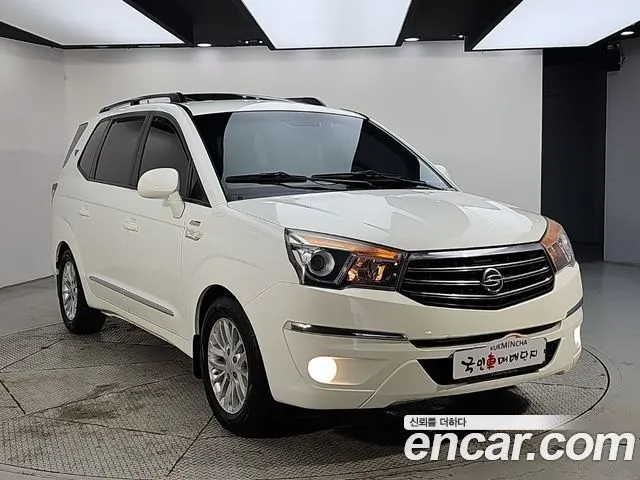 KGM KORANDO TURISMO 2014 — 166 000 км, белый, Корея — под ключ — фото 3