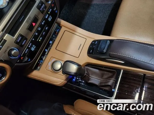 LEXUS ES300H 2018 — 163 783 км, серебристо-серый, Корея — под ключ — фото 6