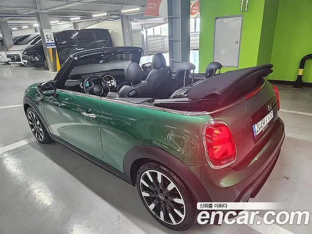 MINI COOPER CONVERTIBLE 2022 — 9 406 км, зелёный, Корея — под ключ — фото 4