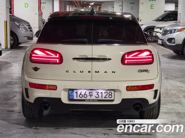 MINI COOPER S CLUBMAN 2023 — 35 663 км, белый-перламутр, Корея — под ключ — фото 3