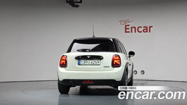 MINI COOPER 2021 — 47 394 км, белый-перламутр, Корея — под ключ — фото 4