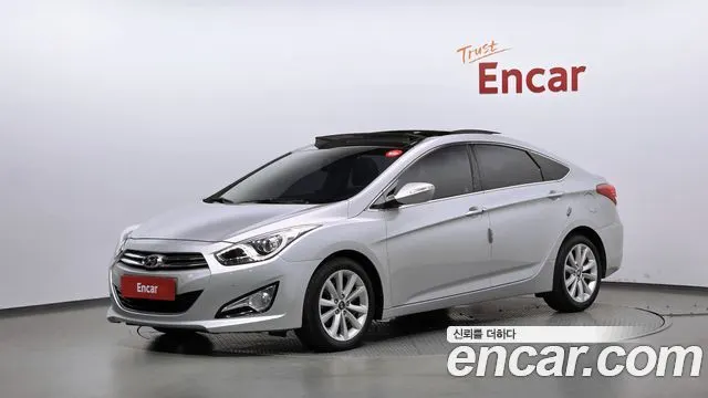 HYUNDAI I40 SALOON 2012