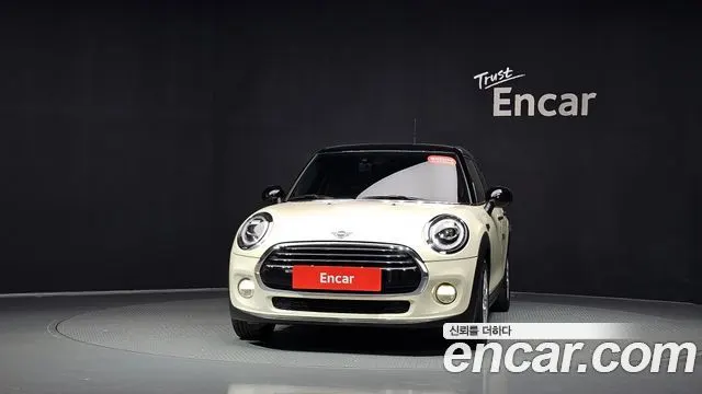 MINI COOPER 2019 — 83 056 км, белый-перламутр, Корея — под ключ — фото 3