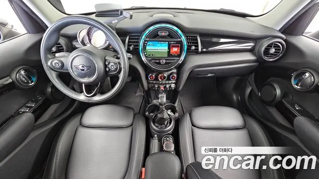 MINI COOPER 2019 — 83 056 км, белый-перламутр, Корея — под ключ — фото 7
