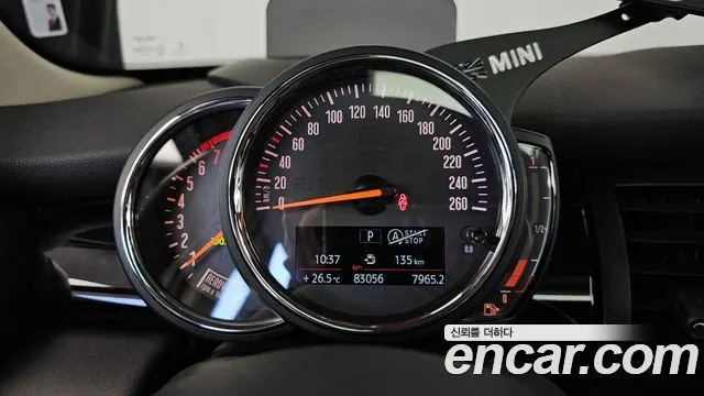 MINI COOPER 2019 — 83 056 км, белый-перламутр, Корея — под ключ — фото 8