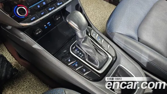 HYUNDAI IONIQ HYBRID 2017 — 62 442 км, белый, Корея — под ключ — фото 9